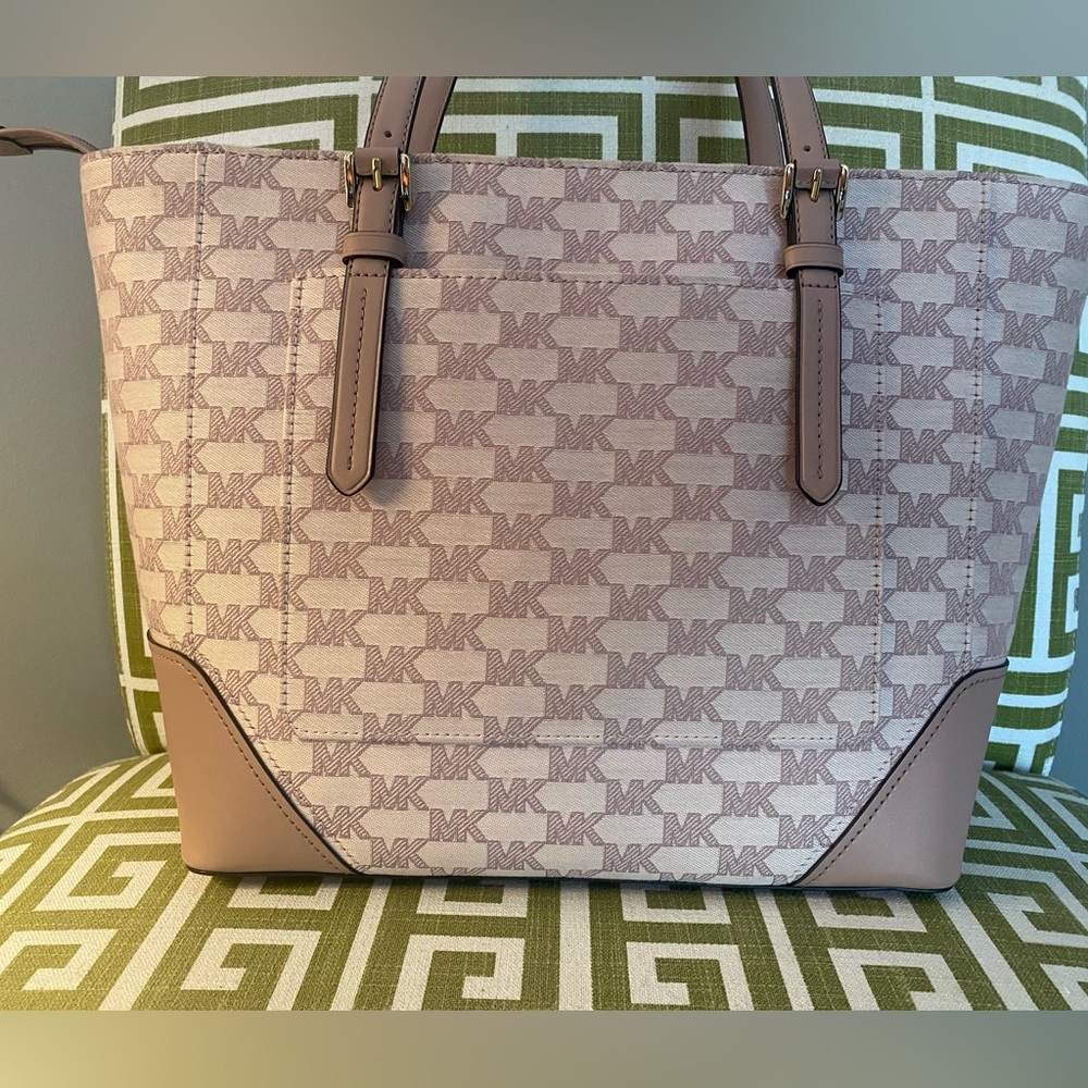 NWT! Michael Kors Aria Blush Large Signature Tote Bag - Picture 4 of 14